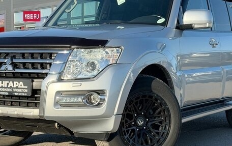 Mitsubishi Pajero IV рестайлинг 2, 2015 год, 2 299 000 рублей, 2 фотография