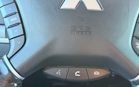 Mitsubishi Pajero IV рестайлинг 2, 2015 год, 2 299 000 рублей, 22 фотография