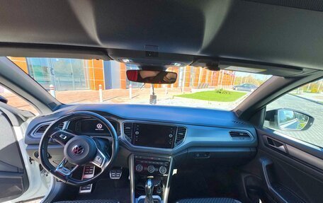 Volkswagen T-Roc I, 2021 год, 2 950 000 рублей, 13 фотография