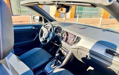 Volkswagen T-Roc I, 2021 год, 2 950 000 рублей, 25 фотография