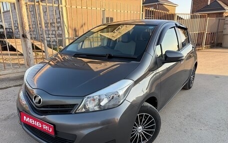 Toyota Vitz, 2013 год, 790 000 рублей, 1 фотография