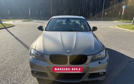 BMW 3 серия, 2011 год, 980 000 рублей, 4 фотография