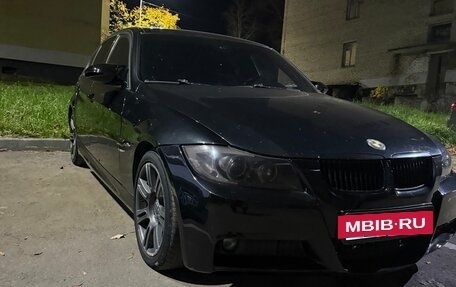 BMW 3 серия, 2006 год, 700 000 рублей, 2 фотография