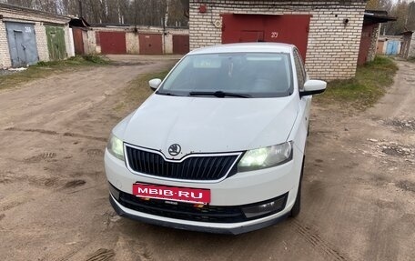 Skoda Rapid I, 2014 год, 900 000 рублей, 7 фотография