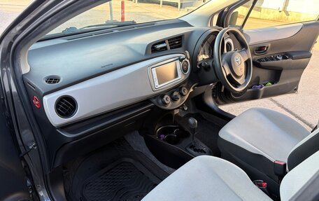 Toyota Vitz, 2013 год, 790 000 рублей, 8 фотография