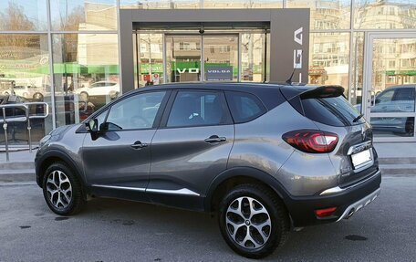Renault Kaptur I рестайлинг, 2017 год, 1 499 000 рублей, 7 фотография