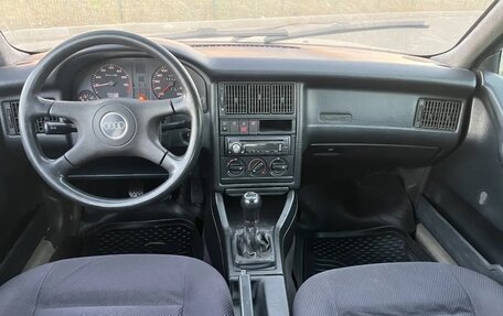 Audi 80, 1993 год, 260 000 рублей, 5 фотография