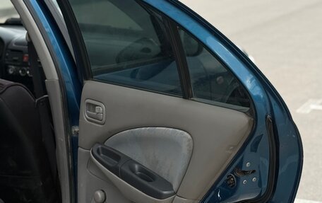 Nissan Almera, 2001 год, 255 000 рублей, 15 фотография