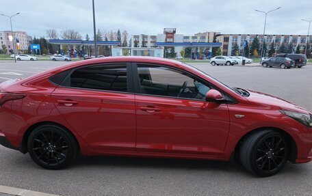 Hyundai Solaris II рестайлинг, 2021 год, 1 700 000 рублей, 6 фотография