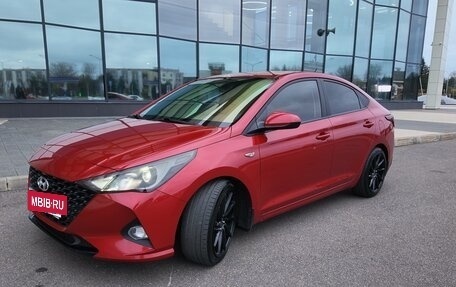 Hyundai Solaris II рестайлинг, 2021 год, 1 700 000 рублей, 9 фотография