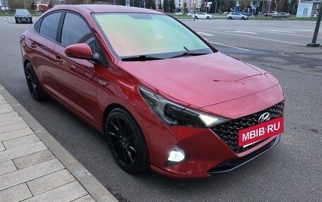 Hyundai Solaris II рестайлинг, 2021 год, 1 700 000 рублей, 17 фотография