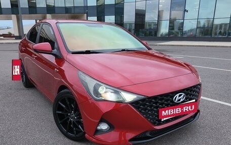 Hyundai Solaris II рестайлинг, 2021 год, 1 700 000 рублей, 10 фотография