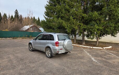 Toyota RAV4, 2003 год, 380 000 рублей, 4 фотография