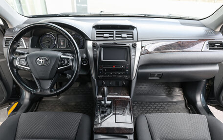 Toyota Camry, 2015 год, 1 998 000 рублей, 13 фотография