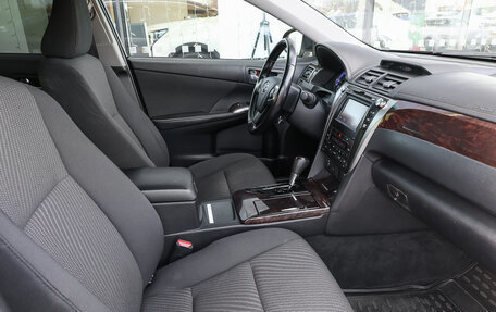 Toyota Camry, 2015 год, 1 998 000 рублей, 10 фотография