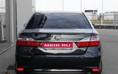 Toyota Camry, 2015 год, 1 998 000 рублей, 6 фотография