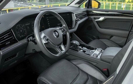 Volkswagen Touareg III, 2018 год, 5 360 000 рублей, 15 фотография