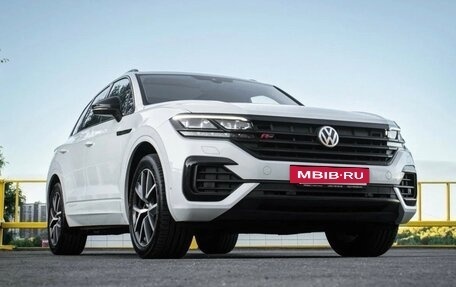 Volkswagen Touareg III, 2018 год, 5 360 000 рублей, 3 фотография