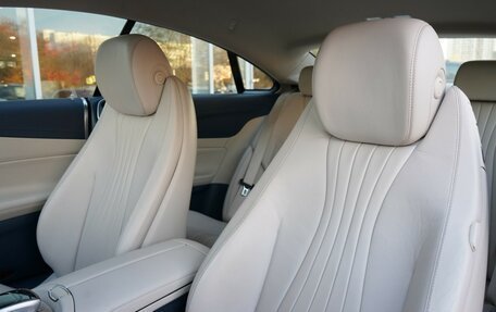 Mercedes-Benz E-Класс, 2018 год, 3 990 000 рублей, 15 фотография