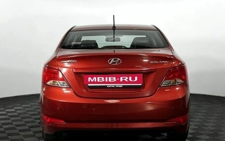 Hyundai Solaris II рестайлинг, 2015 год, 800 000 рублей, 7 фотография
