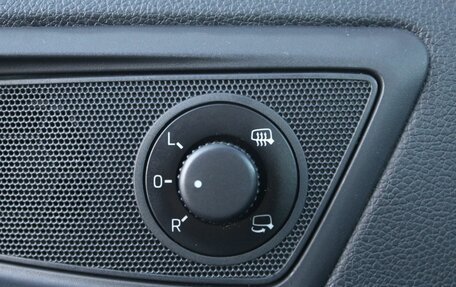 Skoda Yeti I рестайлинг, 2017 год, 1 401 000 рублей, 18 фотография