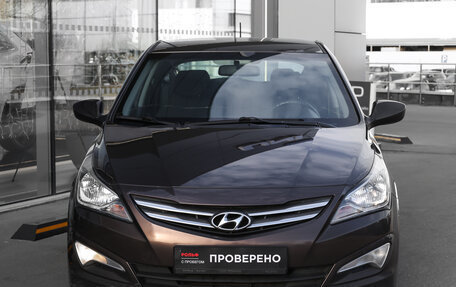 Hyundai Solaris II рестайлинг, 2015 год, 998 000 рублей, 2 фотография