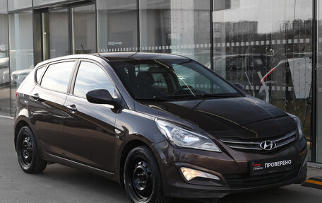 Hyundai Solaris II рестайлинг, 2015 год, 998 000 рублей, 3 фотография