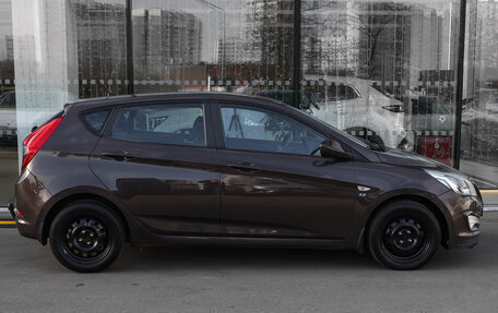 Hyundai Solaris II рестайлинг, 2015 год, 998 000 рублей, 4 фотография