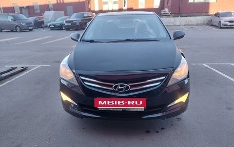 Hyundai Solaris II рестайлинг, 2015 год, 850 000 рублей, 10 фотография