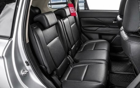 Mitsubishi Outlander III рестайлинг 3, 2012 год, 1 339 000 рублей, 7 фотография