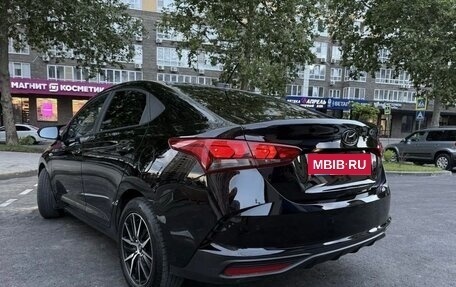Hyundai Solaris II рестайлинг, 2021 год, 1 400 000 рублей, 4 фотография