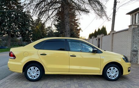 Volkswagen Polo VI (EU Market), 2017 год, 649 000 рублей, 3 фотография
