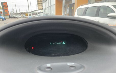 Toyota Yaris III, 2003 год, 222 000 рублей, 8 фотография