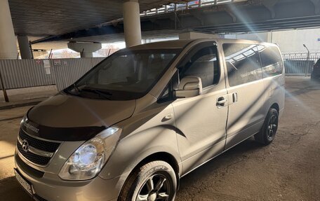 Hyundai Grand Starex Grand Starex I рестайлинг 2, 2016 год, 2 100 000 рублей, 2 фотография