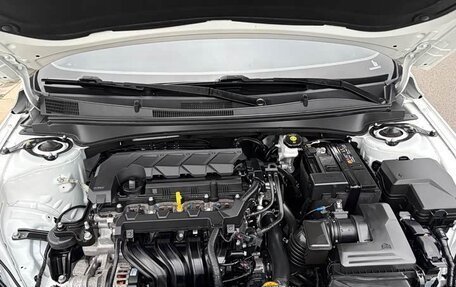 Hyundai Elantra, 2023 год, 1 415 000 рублей, 8 фотография