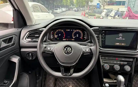 Volkswagen T-Roc I, 2022 год, 1 398 555 рублей, 7 фотография