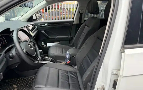 Volkswagen T-Roc I, 2022 год, 1 398 555 рублей, 9 фотография