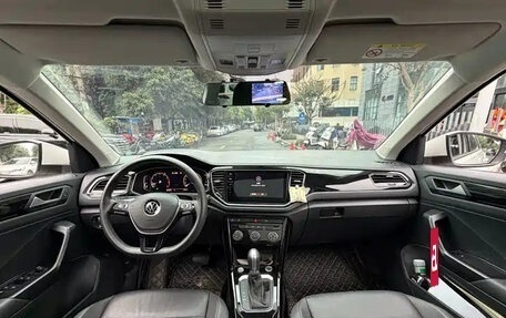 Volkswagen T-Roc I, 2022 год, 1 398 555 рублей, 6 фотография