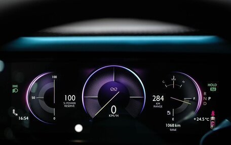Rolls-Royce Cullinan, 2025 год, 49 000 000 рублей, 15 фотография