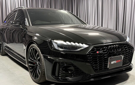Audi RS 4, 2021 год, 7 650 000 рублей, 4 фотография