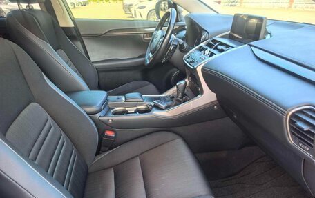 Lexus NX I, 2020 год, 2 400 000 рублей, 6 фотография