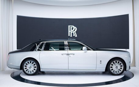 Rolls-Royce Phantom VIII, 2023 год, 50 000 000 рублей, 6 фотография