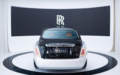 Rolls-Royce Phantom VIII, 2023 год, 50 000 000 рублей, 9 фотография