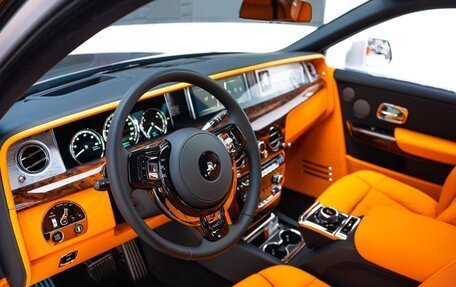 Rolls-Royce Phantom VIII, 2023 год, 50 000 000 рублей, 12 фотография