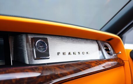 Rolls-Royce Phantom VIII, 2023 год, 50 000 000 рублей, 22 фотография