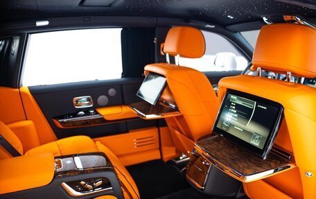 Rolls-Royce Phantom VIII, 2023 год, 50 000 000 рублей, 25 фотография