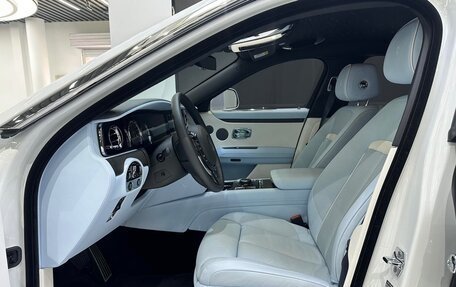 Rolls-Royce Ghost Series II рестайлинг, 2025 год, 43 000 000 рублей, 8 фотография