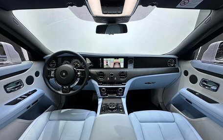 Rolls-Royce Ghost Series II рестайлинг, 2025 год, 43 000 000 рублей, 7 фотография