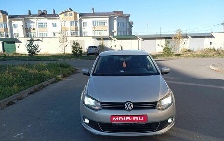 Volkswagen Polo VI (EU Market), 2012 год, 800 000 рублей, 1 фотография