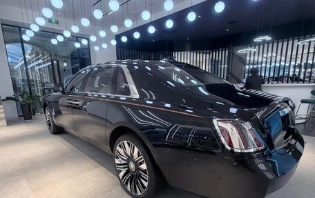Rolls-Royce Ghost Series II рестайлинг, 2025 год, 43 500 000 рублей, 3 фотография